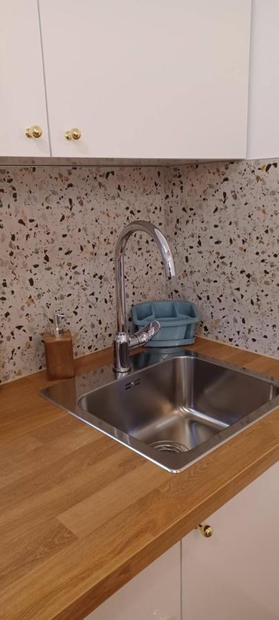 Studio Apartman Four Pearls كارلوفاتش المظهر الخارجي الصورة