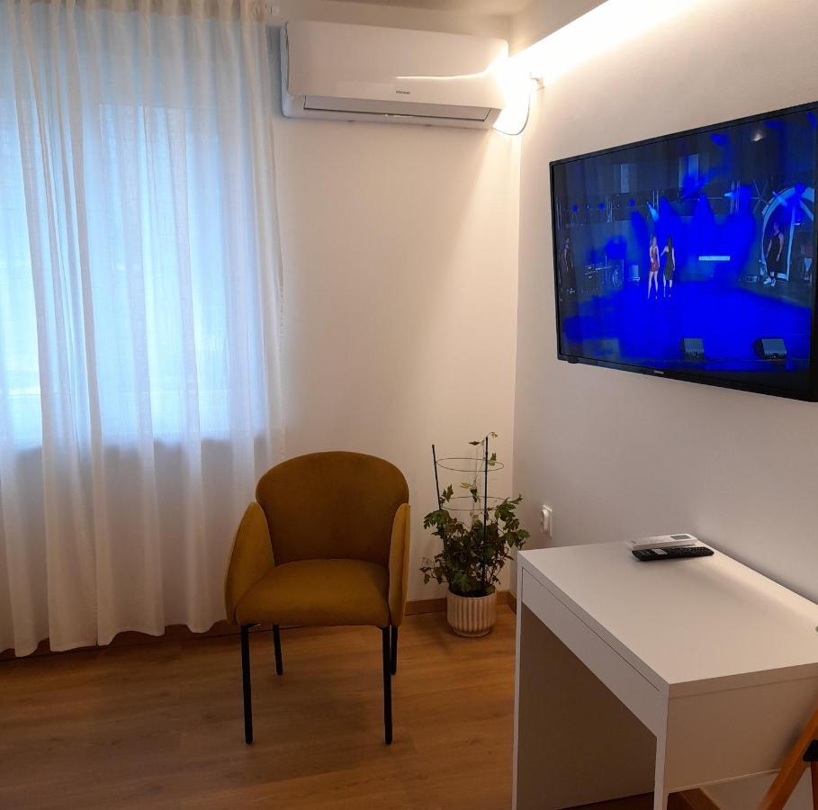 Studio Apartman Four Pearls كارلوفاتش المظهر الخارجي الصورة